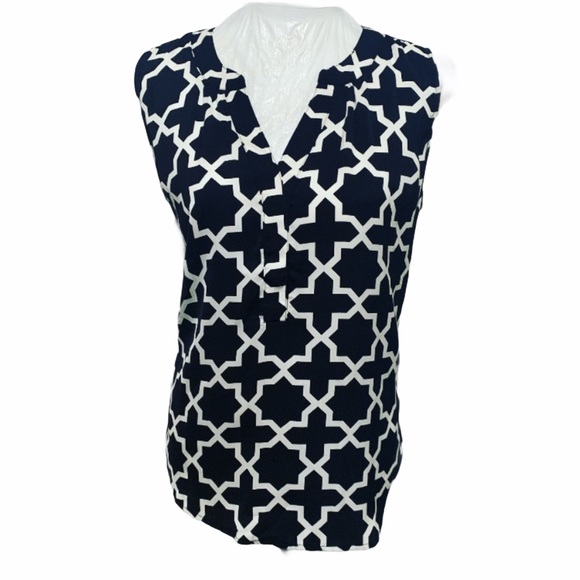 Hanna & Gracie Tops - Hanna & Gracie Black And White Geometric Print Top